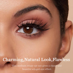 7C SEVENCROWN magnetic eyeliner particles close-up for secure adhesion