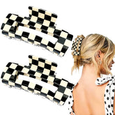 Pinza de cabello AddLotLot con diseño a cuadros rectangulares, ofrece agarre cómodo y seguro para peinado diario.