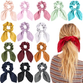Aileam scrunchies de seda con lazo blanco para peinados elegantes.