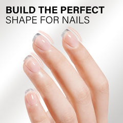 Aplicación suave de AILLSA gel builder claro para rellenar imperfecciones con precisión.