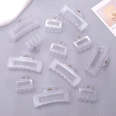 Alemaky clip apertura 180 grados para sujetar distintos grosores de cabello.