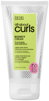ALL ABOUT CURLS Bouncy Cream ofrece definición suave para rizos, reduciendo el frizz