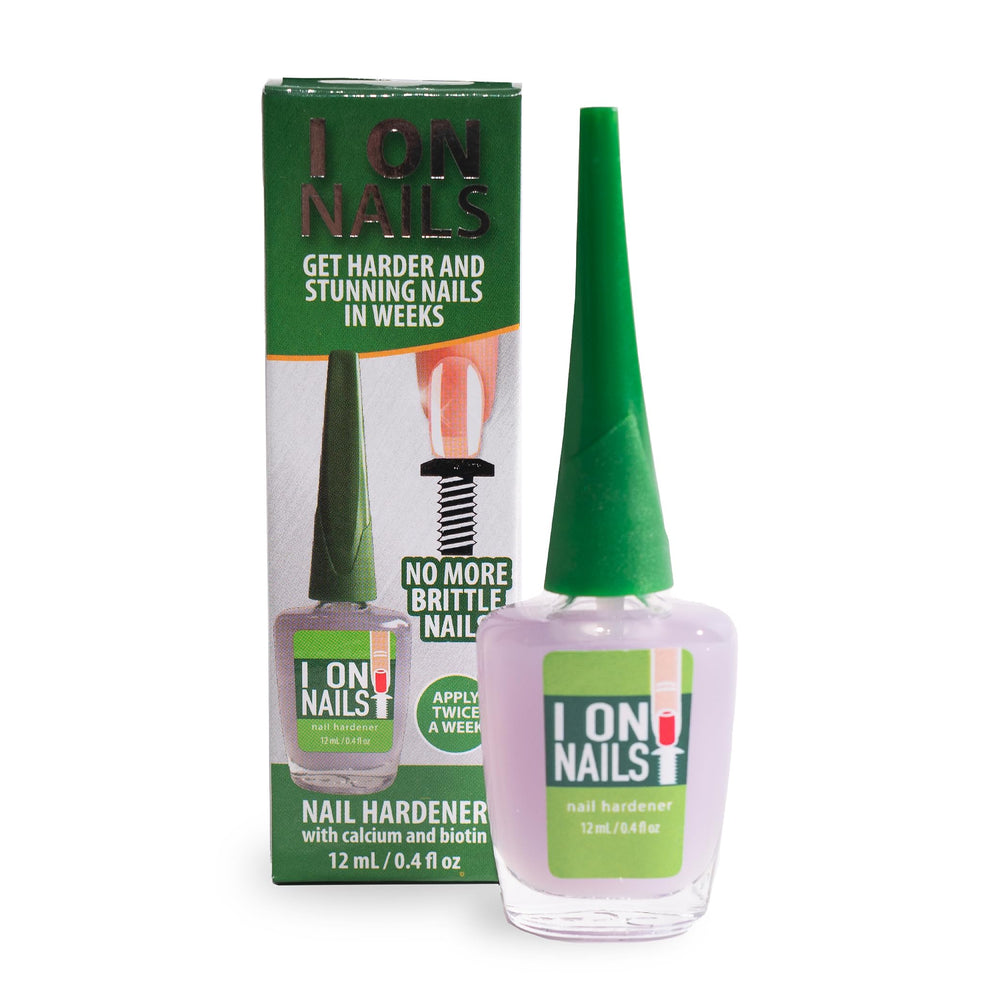 Amen Beauty I On Nails: botella clara que sugiere hidratación y fortalecimiento de uñas.