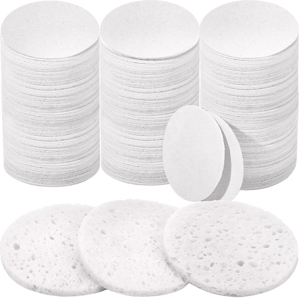 Amyhill 300-count compressed facial sponges packaging for everyday cleansing.