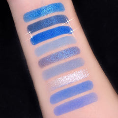 AMY'S DIARY Waterproof blue eyeshadow swatch demonstrates long-lasting wear.
