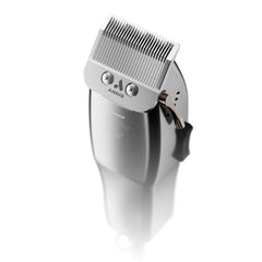 Andis 01815 master clipper blade detail showing adjustable 000–1 range for versatility