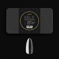 Caja APRÉS Gel-X con tip almendra modelado para ajuste cómodo y duradero.