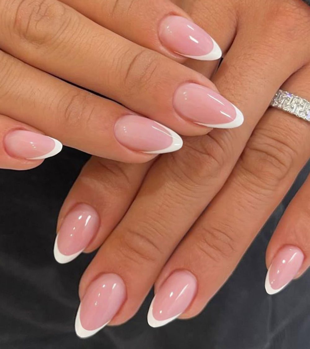 Artquee Uñas press-on Frances Rosa Almendra: estilo elegante para uso diario.