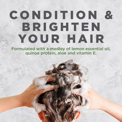 Aplicación con la mano para acondicionar cabello húmedo tras lavado.