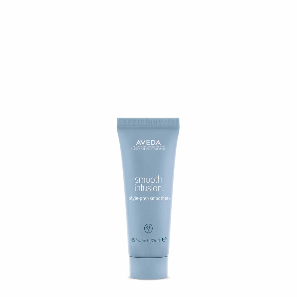 Aveda alisador de estilo en botella para un peinado suave.