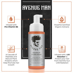 Avenue Man Volume Lift Mousse aplicándose en las manos para distribuir la espuma.