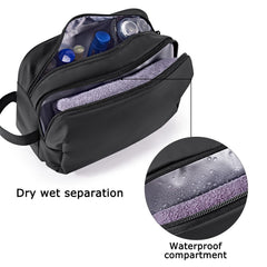 BAGSMART back pocket with elastic and zip pockets for cosmetics or grooming tools.