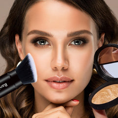 Banidy travel makeup brush with soft bristles for smooth foundation application.