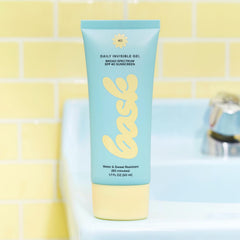 Bask primer sin fragancias, prepara la piel para el maquillaje.