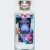 Bath & Body Works Moonlight Path: botella de loción corporal para hidratación prolongada