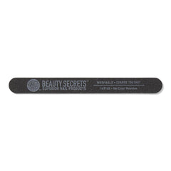 Beauty Secrets lima negra de grano 100 para dar forma suave y preparada.