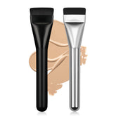 BEAUTYFACTOR flat foundation brush with ultra-thin bristles for smooth, even coverage