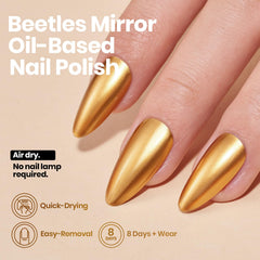 Beetles Mirror Gold ofrece aplicación suave y uniforme para uñas lisas.