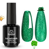 Beetles Esmalte Gel Verde Esmeralda en botella de 15 ml para manicuras brillantes.