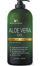 Gel de Aloe Being Naturals con textura sedosa para piel y cabello.