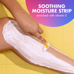 BIC Soleil moisture strip closeup signaling enhanced glide and comfort