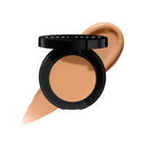 Bobbi Brown Corrector Light Peach compact correcting discoloration for a brighter complexion.