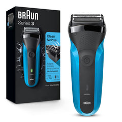 Braun Series 3 310s head close-up showing precision foils for a smooth shave