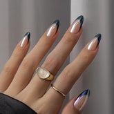 BTArtbox uñas francesas en almendra negras con acabado espejo para un look audaz.