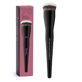 Bueart Design head-closeup of the professional dense buffing brush for even foundation