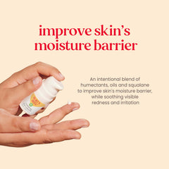 Aplicación suave alrededor de ojos con Burt's Bees Calming Eye Cream para piel sensible.