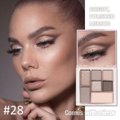 Rango de tonos mate y brillantes para looks versátiles con CAKAILA.