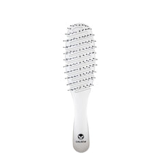 CALISTA Smoothie Brush with bendable frame for gentle detangling and scalp stimulation.