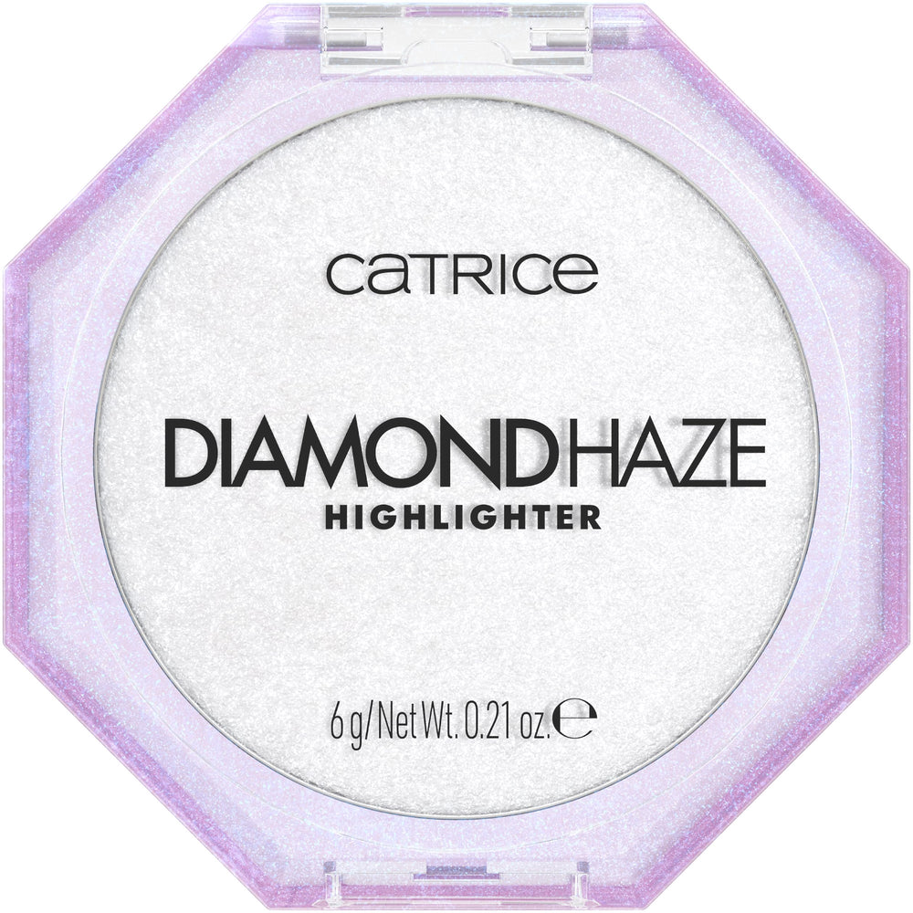 Catrice Diamond Haze Highlighter brillos 3D para un rostro luminoso.
