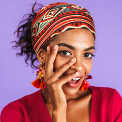 Censen bandanas boho con patrones coloridos, añade atractivo al atuendo.