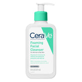 CeraVe botella de limpiador espumoso para piel grasa: limpia sin resecar y controla el brillo.