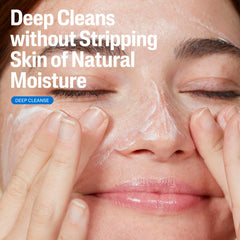 Packaging box of Cetaphil Daily Facial Cleanser highlights a gentle, dermatologist-tested formula.