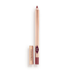 Charlotte Tilbury Lip Cheat contorno Love Trap, definición precisa para un look más pleno.