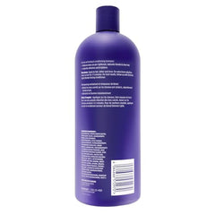 Espuma cremosa de Clairol Profesional para cabello rubio y plateado.
