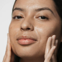 Fresh-looking skin after washing with Clinique Acne Solutions Cleansing Gel