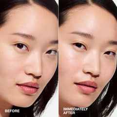 Clinique Moisture Surge Active Glow Serum applied to skin for a natural glow