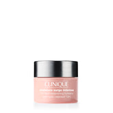 Clinique Moisture Surge Intense crema-gel con aloe y cica hidrata y suaviza la piel.