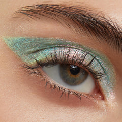 ColourPop Shadow Stix multichrome: pigmento intenso y duradero para la mirada.