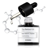 Cosrx Retinol 0,5% aceite en botella, textura sedosa para cuidado nocturno.