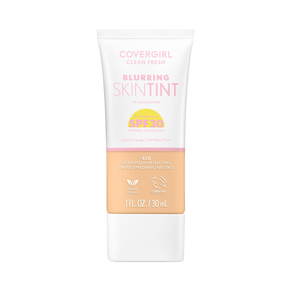 COVERGIRL tinte difuminador SPF30 en botella para uso diario.