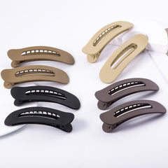 Cptots large flat clip in black finish provides reliable hold for all-day wear.