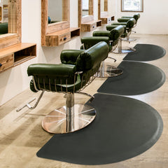 Crablux salon mat front view with large surface for long styling sessions.