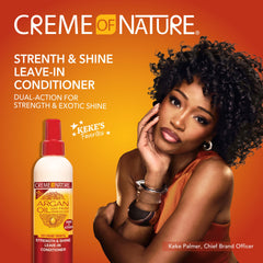 Creme of Nature Strength & Shine Leave-In mist spray distributes evenly to detangle curls.