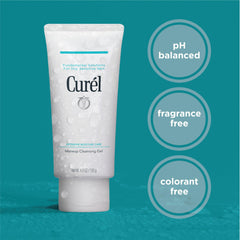 Aplicacion suave de Curel en rostro para purificar sin irritar piel sensible.