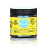 Curls Blueberry Bliss Control Paste en botella 4 oz para bordes suaves y brillo natural.
