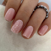 Curvlife uñas pegadas con frances punta cuadrada para un acabado de salón.